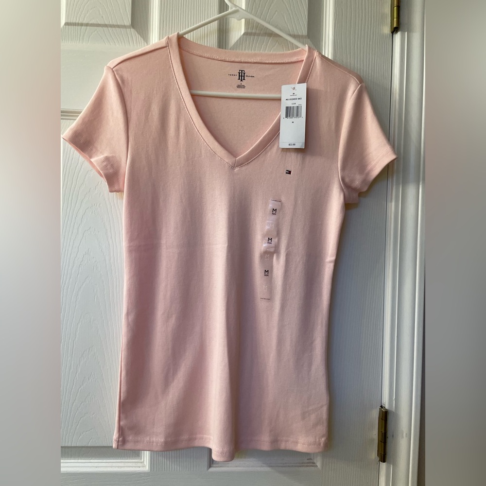 NWT Tommy Hilfiger Women's V-Neck T-Shirt Sz M
